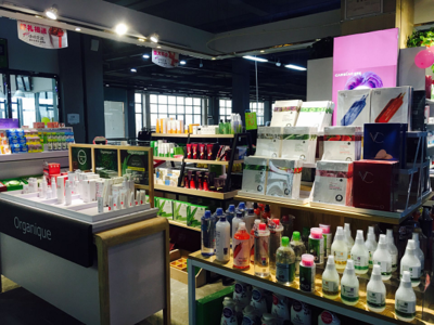 加盟“小資生活”化妝品店 專注服務，掘金美麗事業